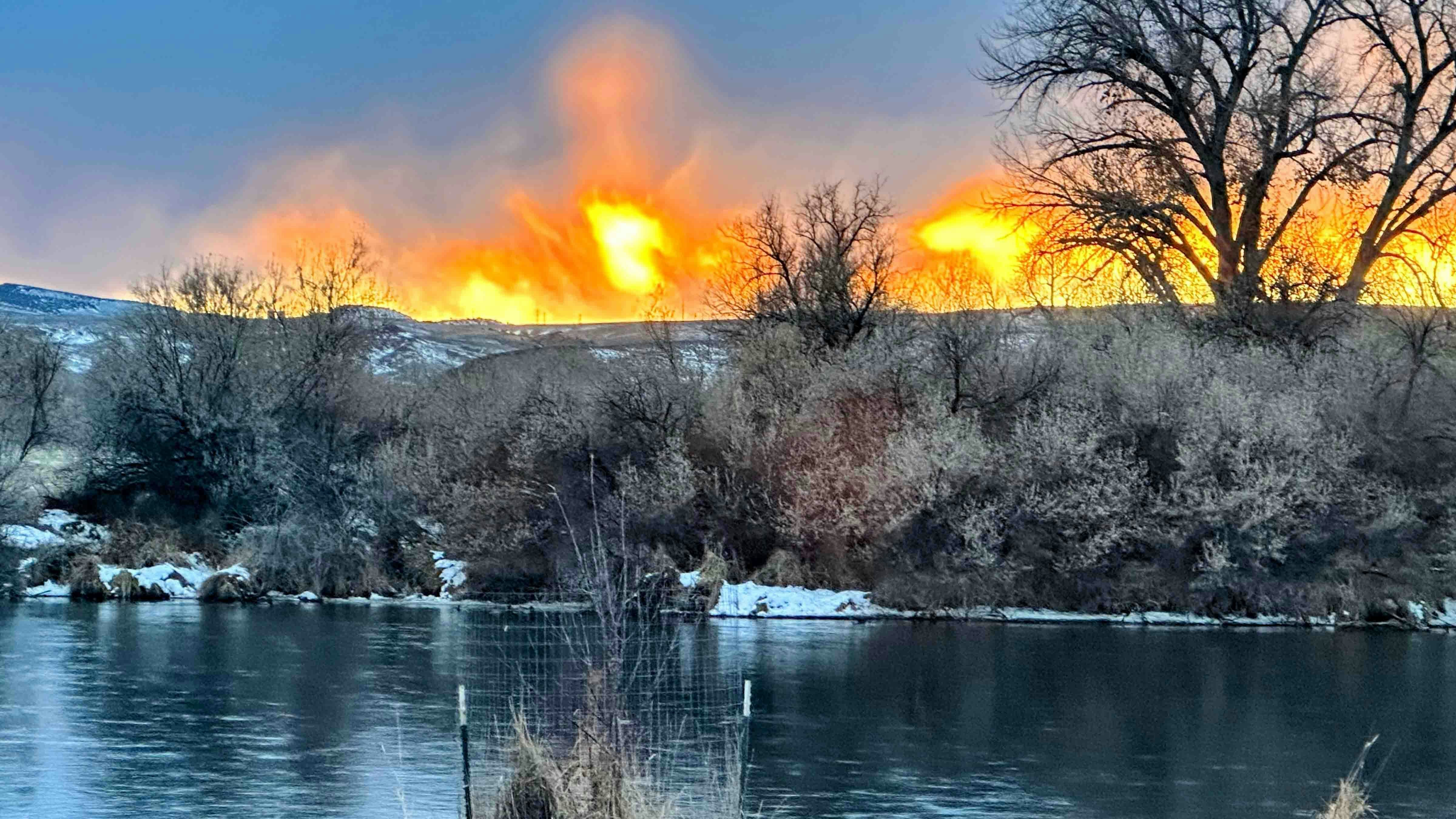 Sunset three miles north of Thermopolis on the Bighorn River on Dec 7, 2023