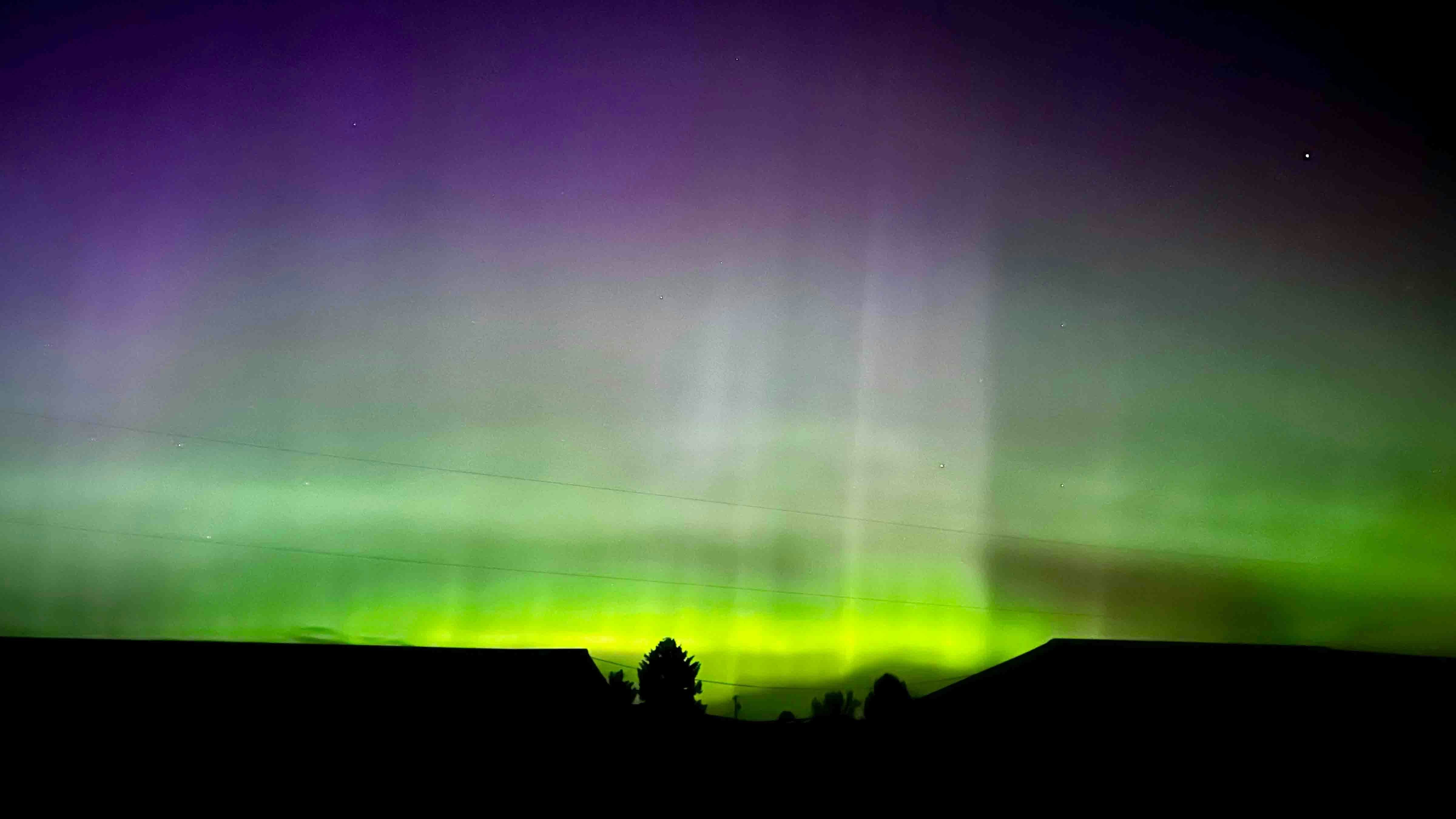Saturday night aurora lights. So many unreal views. Worland, Wyoming.
