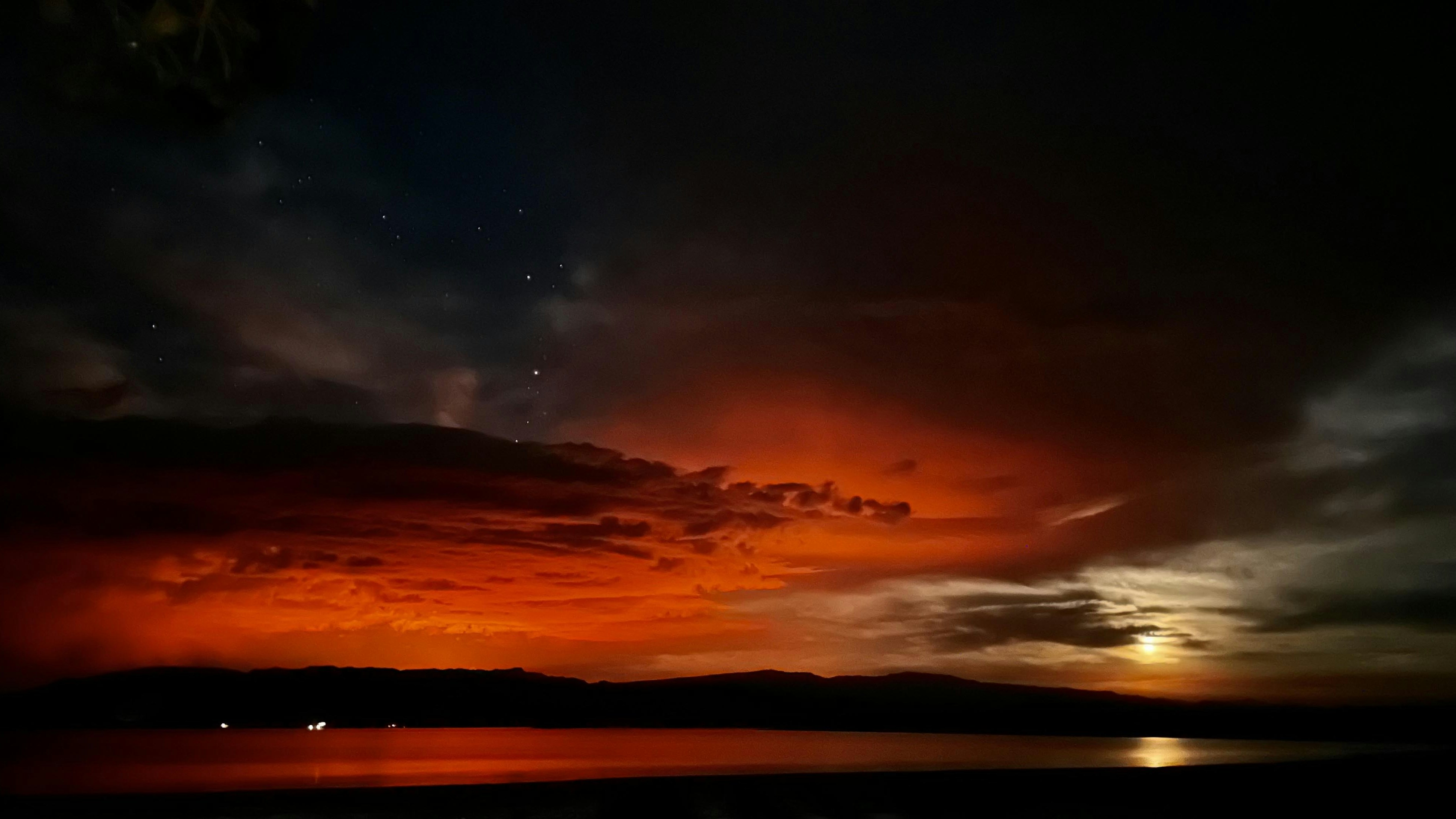 Photo of the Red Canyon Fire at Boysen Reservoir