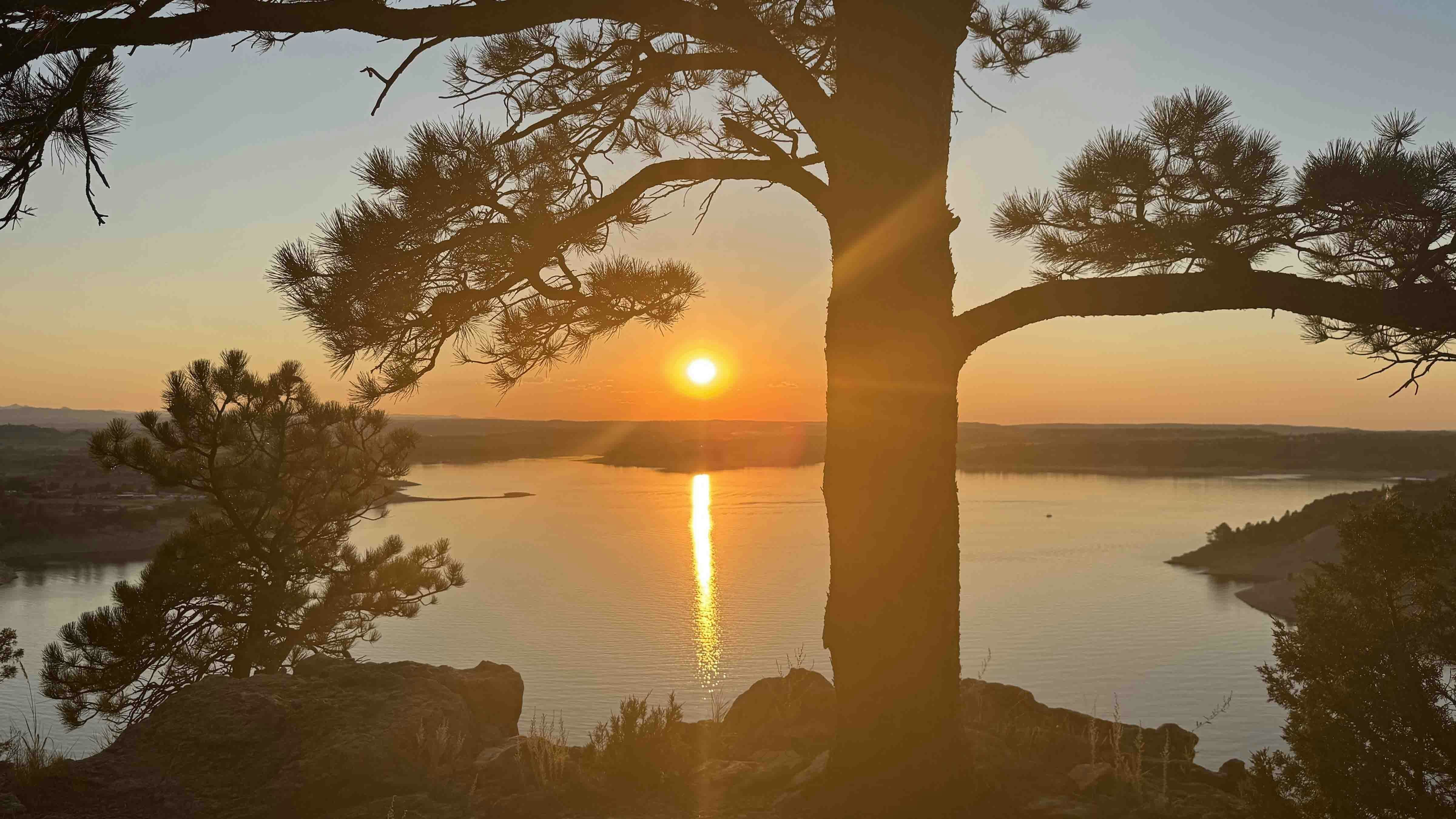 "What a way to end the day at Two Moons Campground at Glendo State Park!"