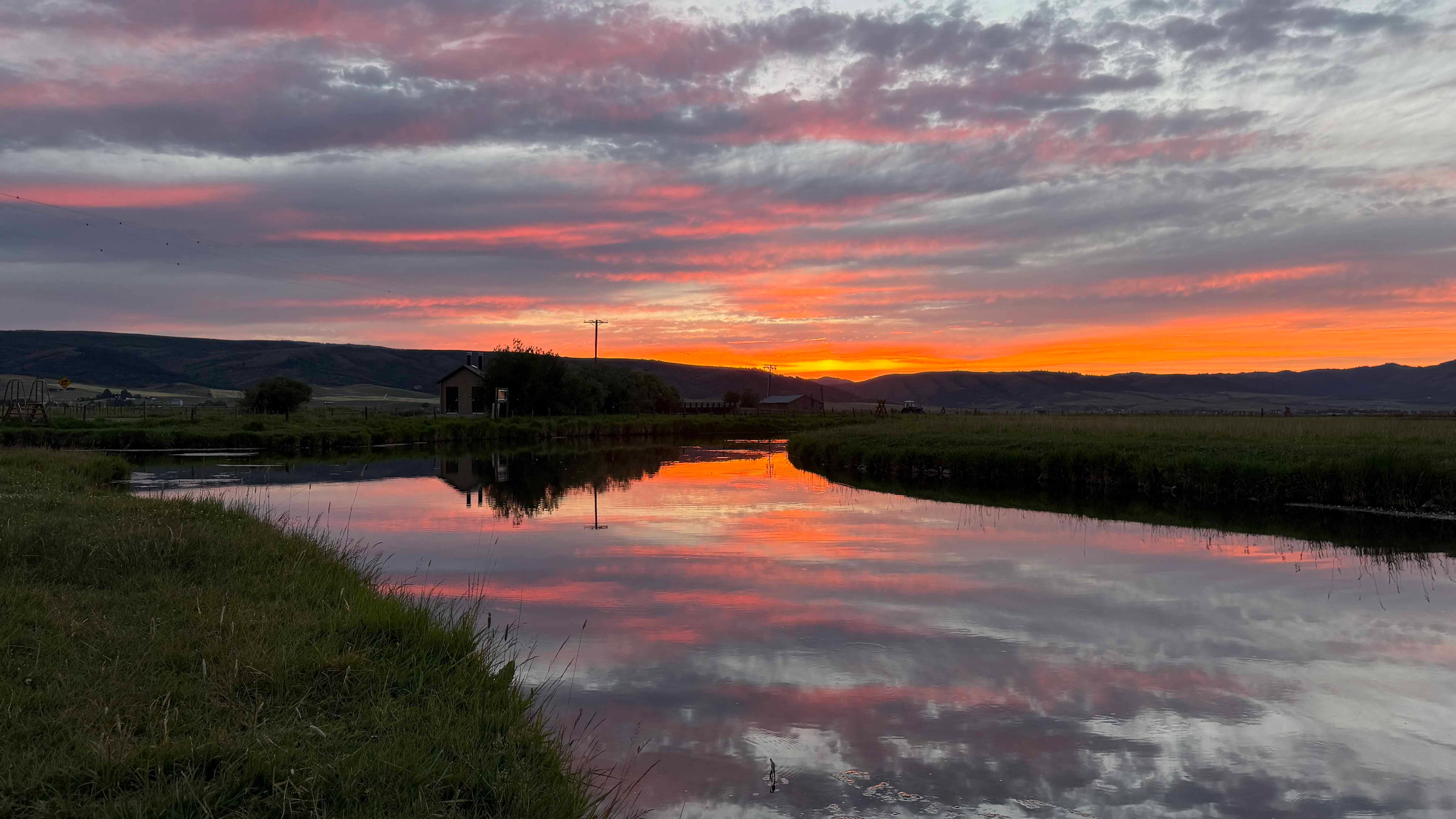 Young geese filled the night air at this beautiful sunset on the Salt River in Lincoln County