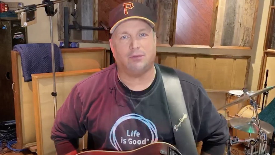 Garth brooks screenshot