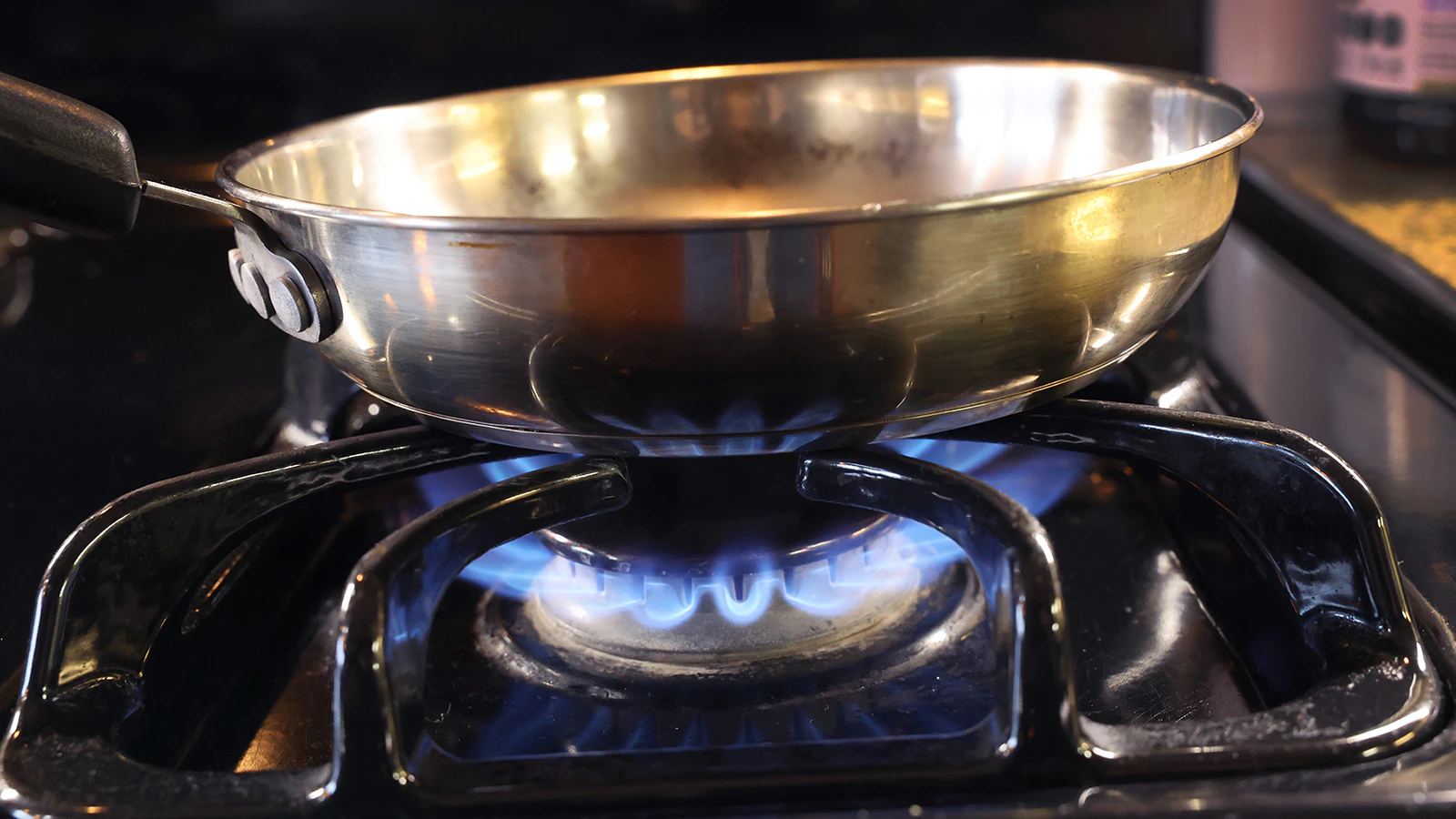 Gas stove 3 21 23