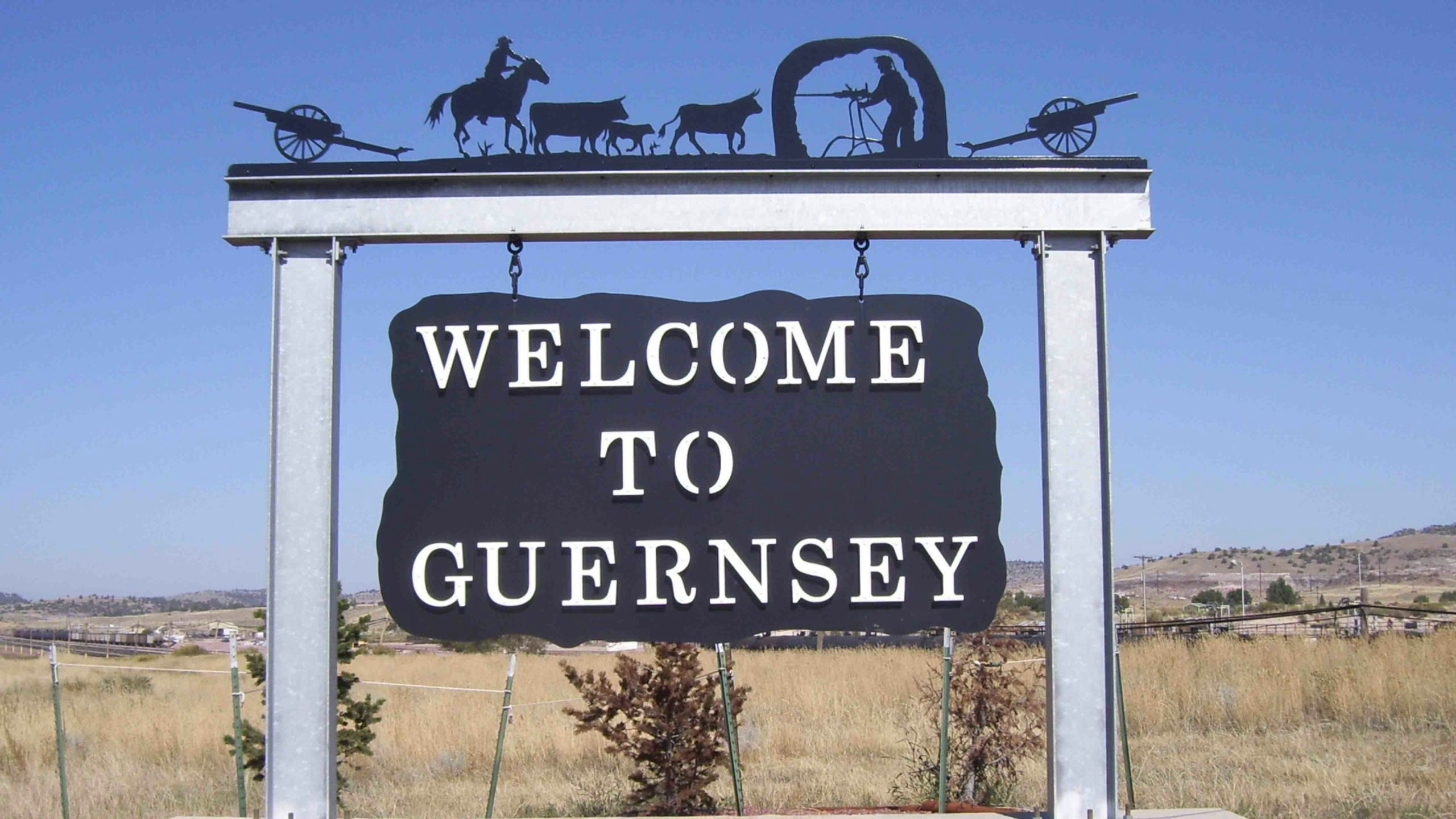 Guernsey wyoming sign scaled