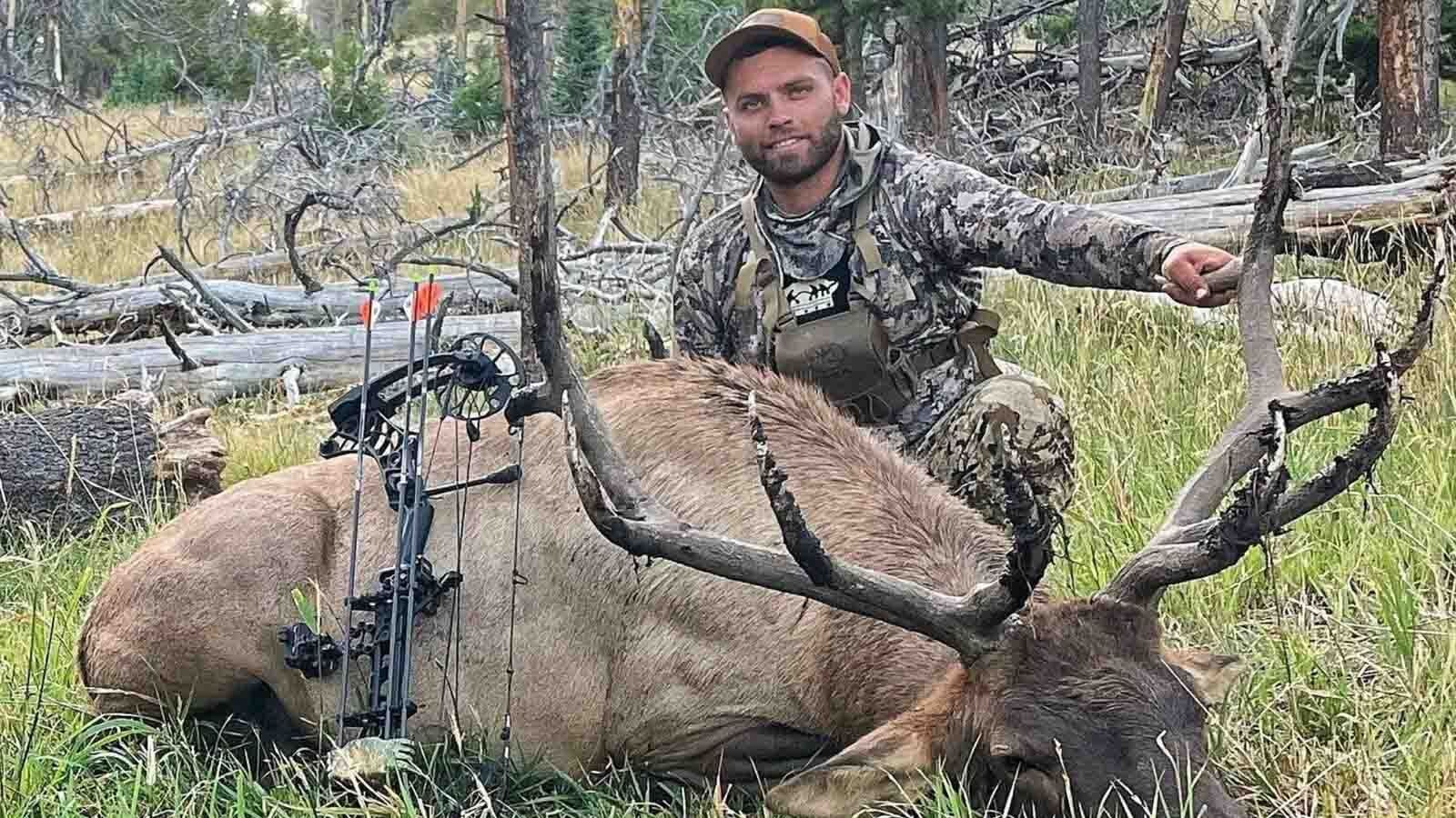 Infinite Outdoors CEO Sam Seeton with huge 5x5 archery bull