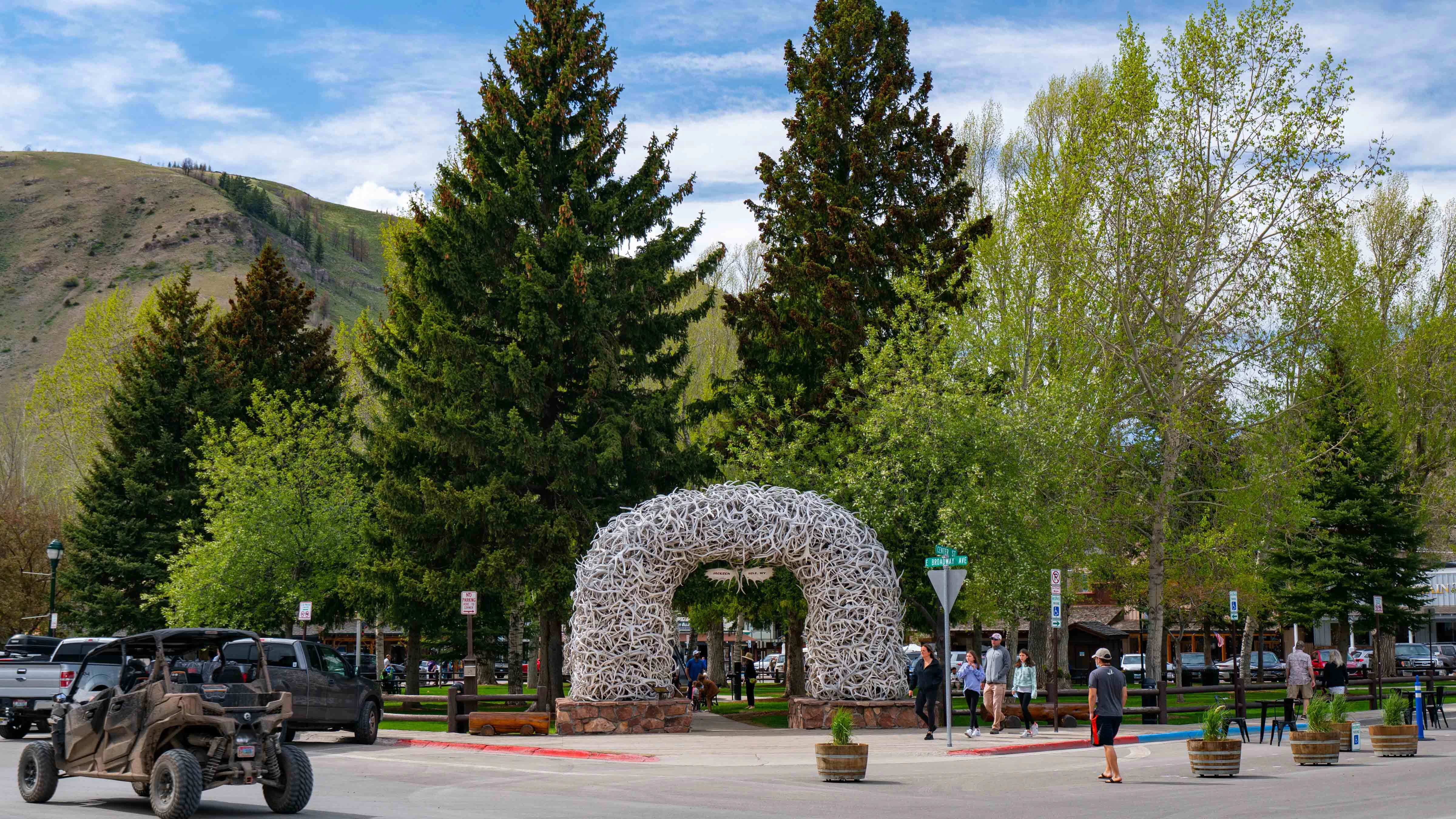 General View of the Elk Antler Arch in Jackson, a mountain getaway for A-Listers and the gateway to the Grand Teton National Park.