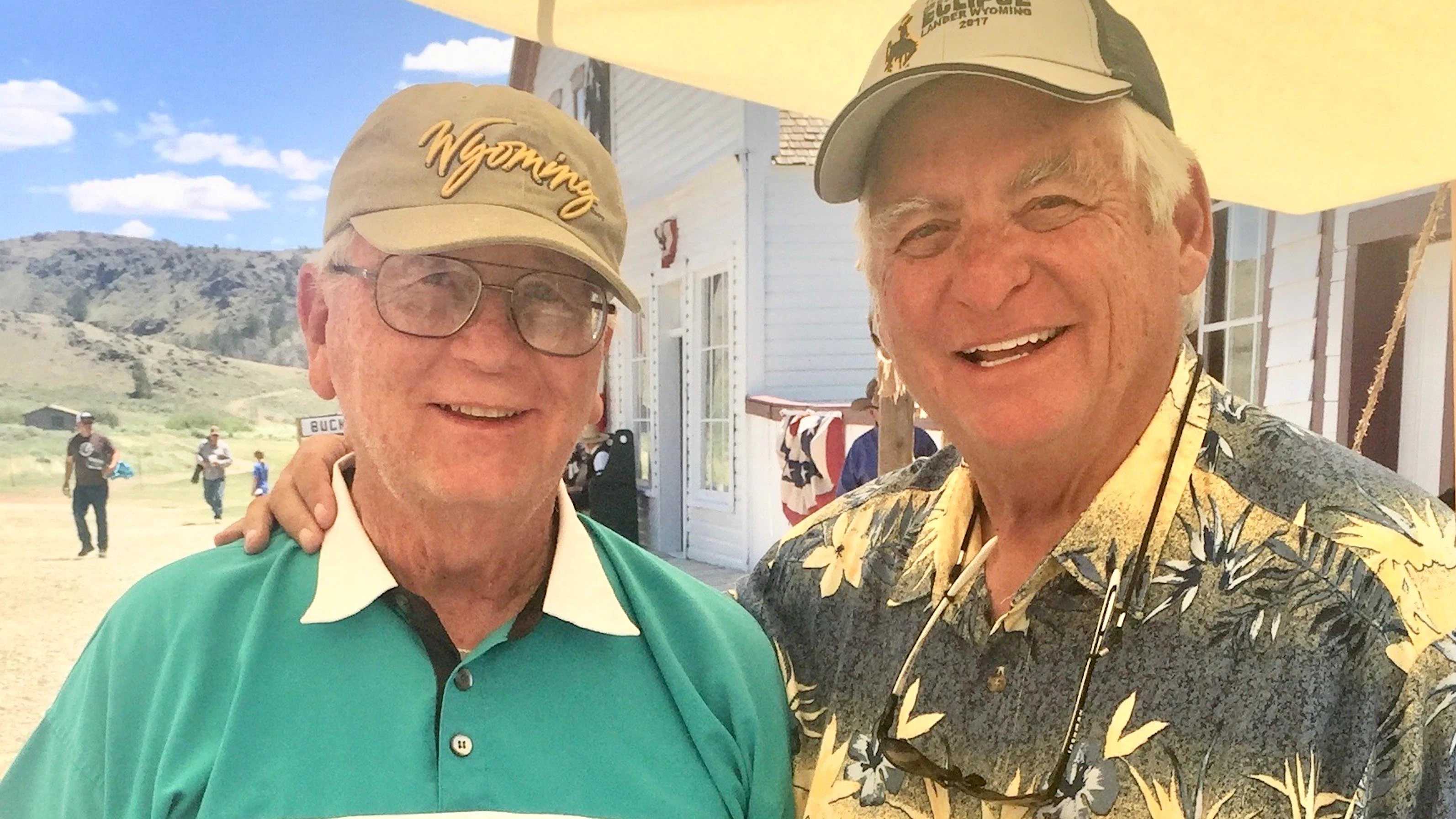 Jimmy Smail (left) with Bill Sniffin (right)