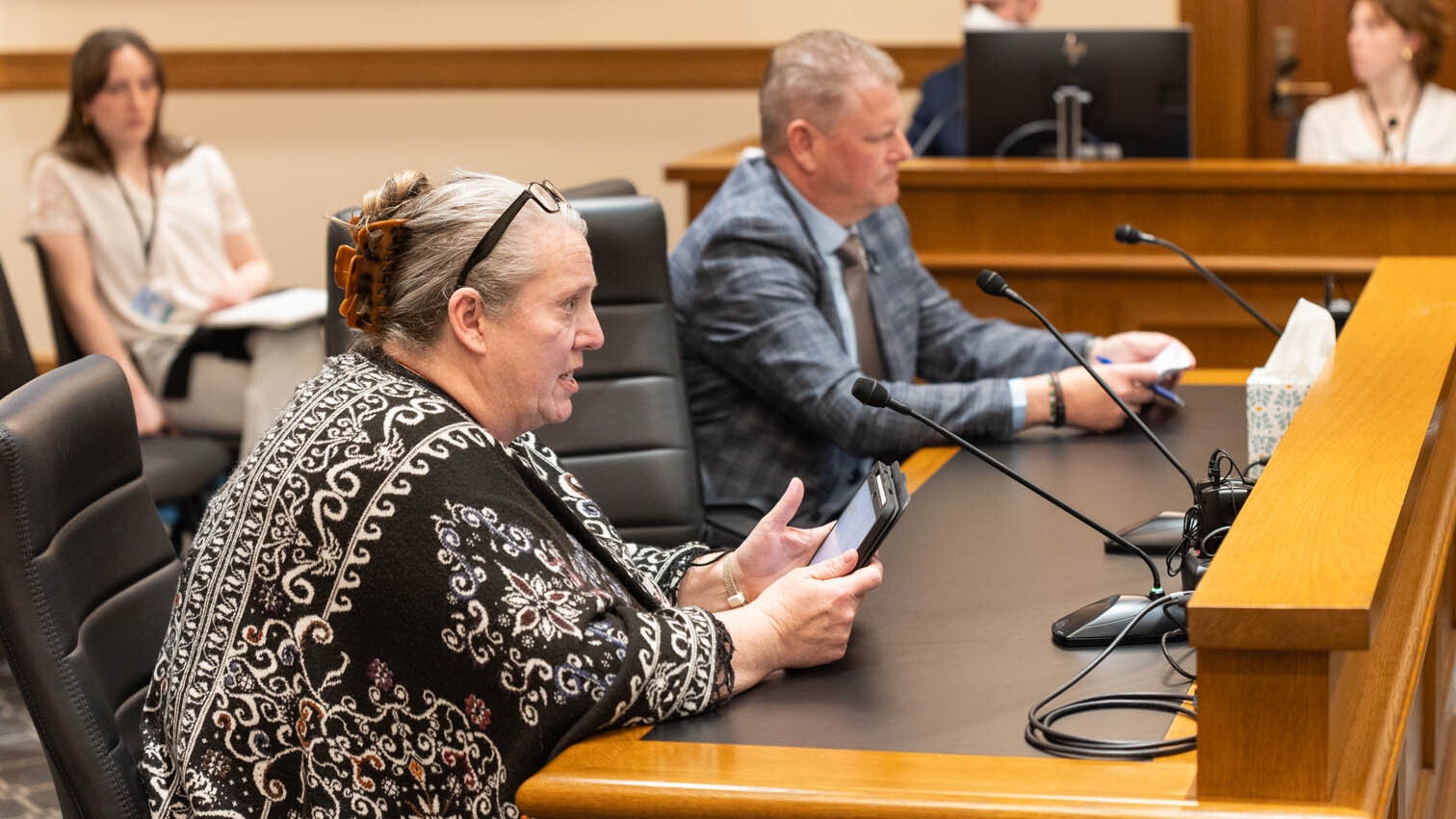 Heidi Kennedy testifies at the Senate Labor Committee Meeting on Bill SF0057 - Transparency in hospital service pricing.