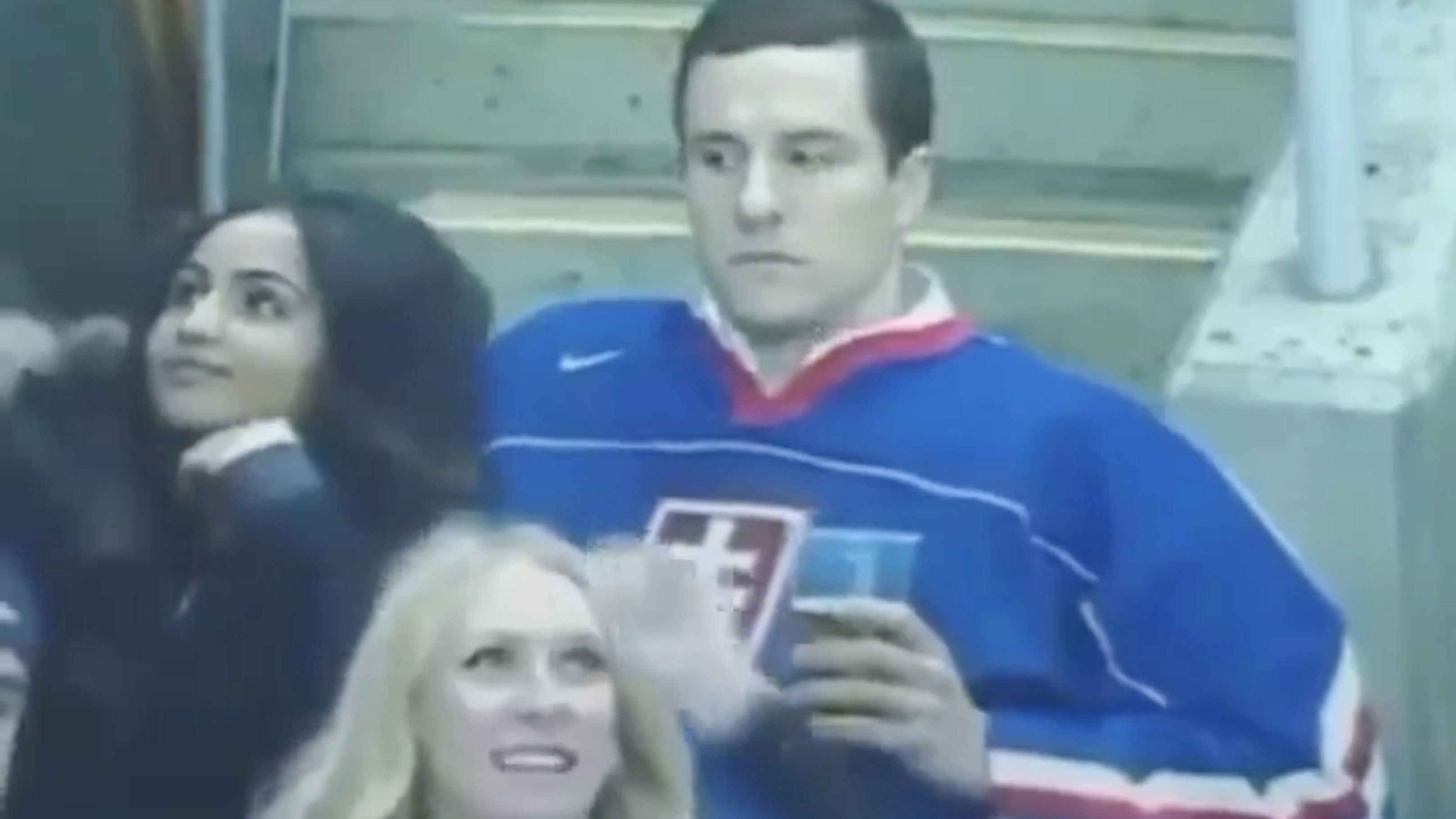 Kiss cam 7 13 25
