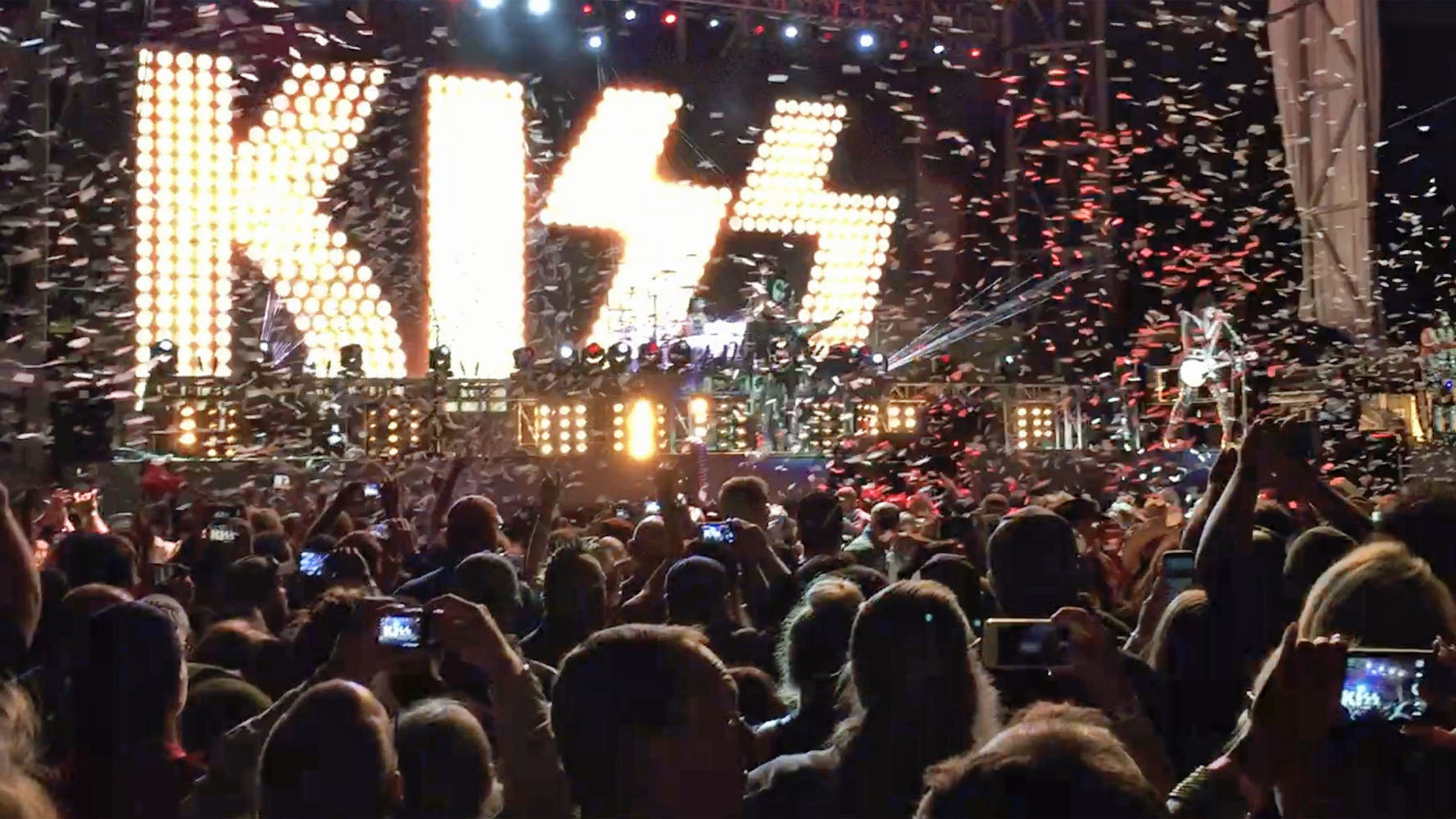 Kiss cheyenne frontier days