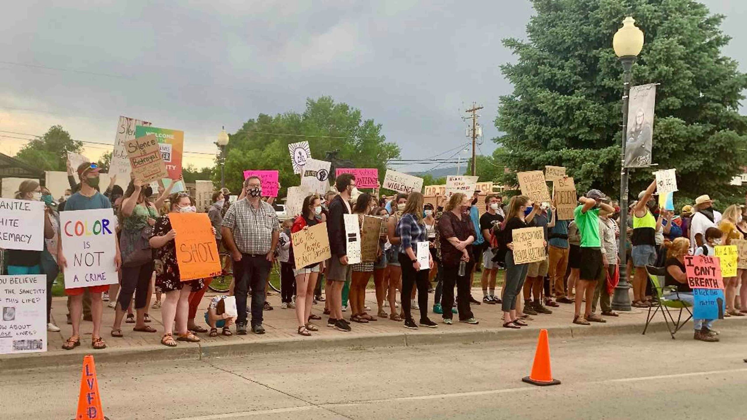 Lander protest 2 scaled