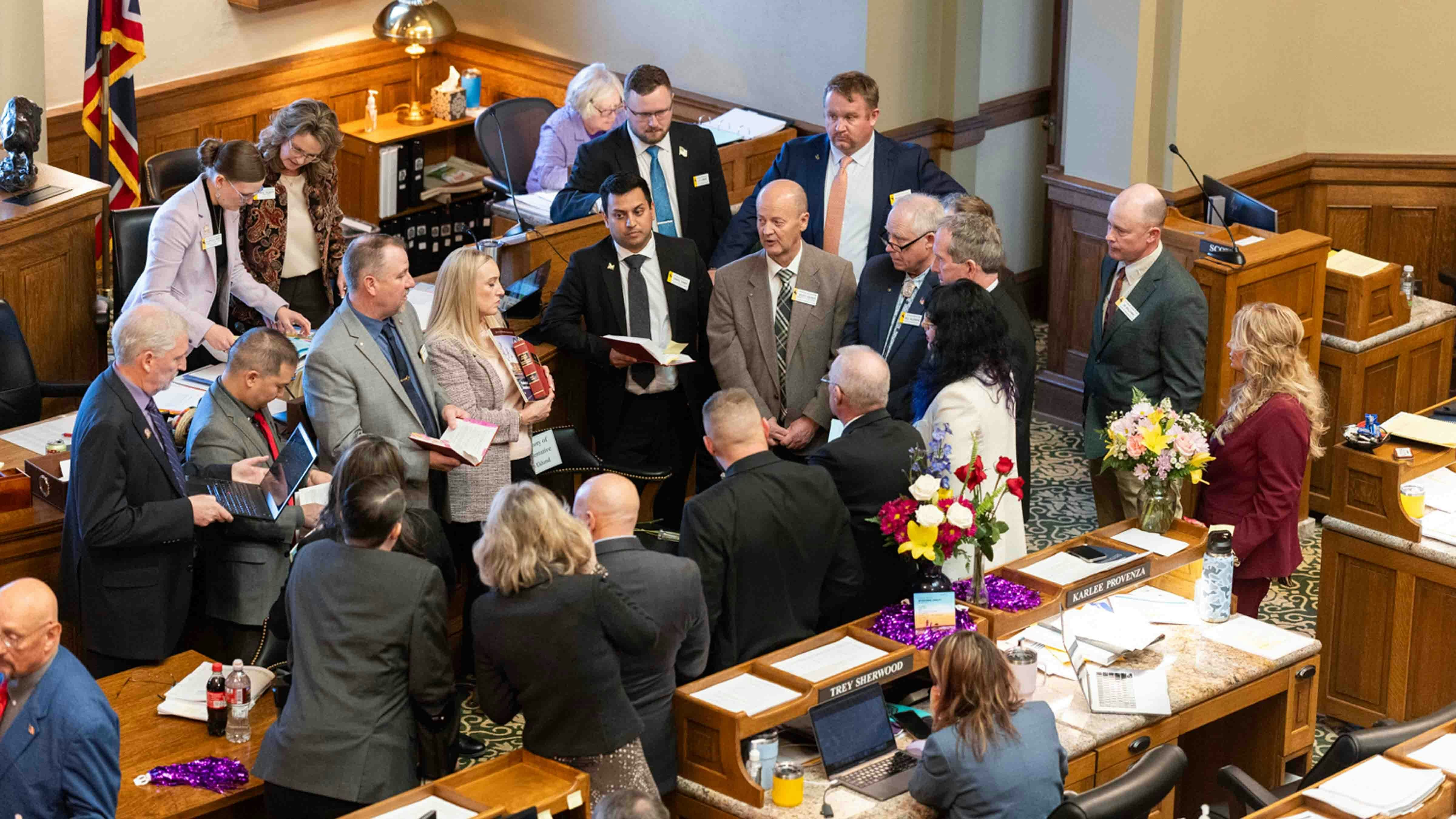 House members meeting on Thursday to discuss a special investigative committee to look into checks passed on the House floor by a GOP leader