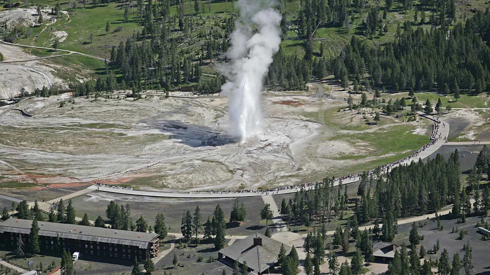 Old Faithful is one of the main attracrtions for tourists at Yellowstone National Park.