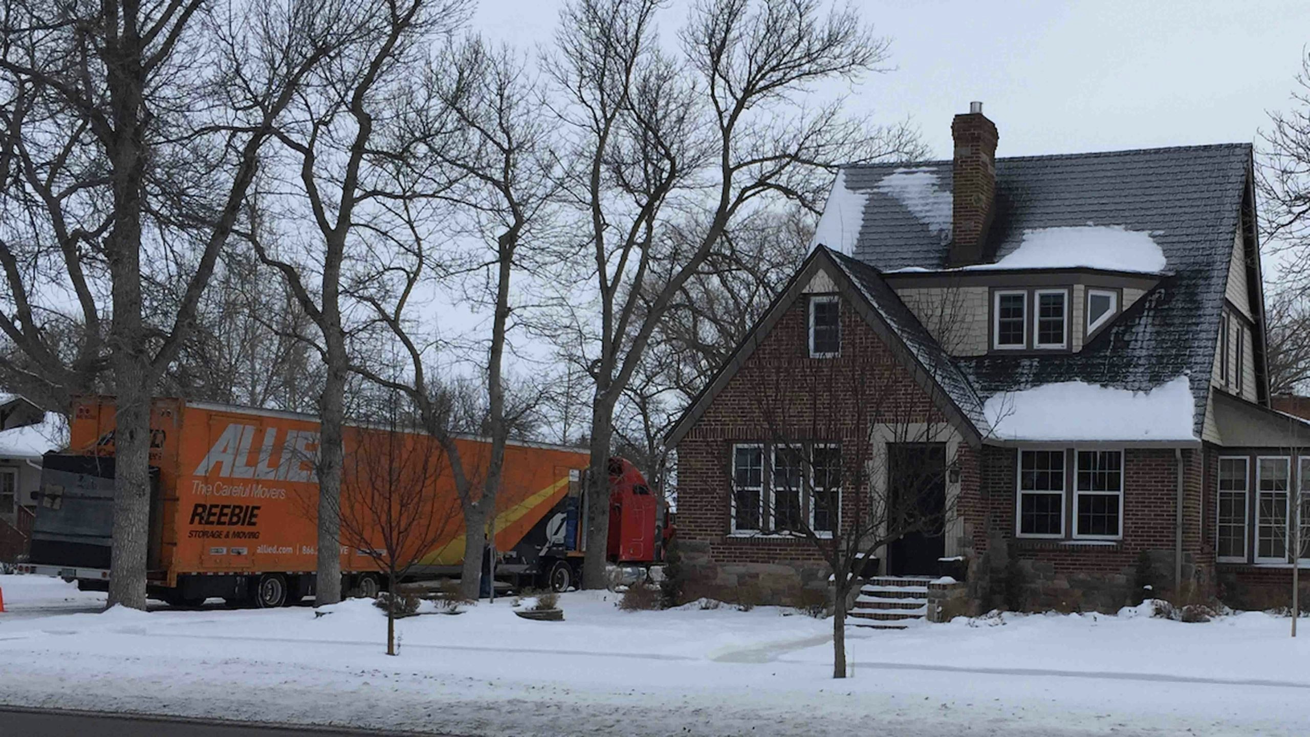 Moving truck 12 21 v2 scaled