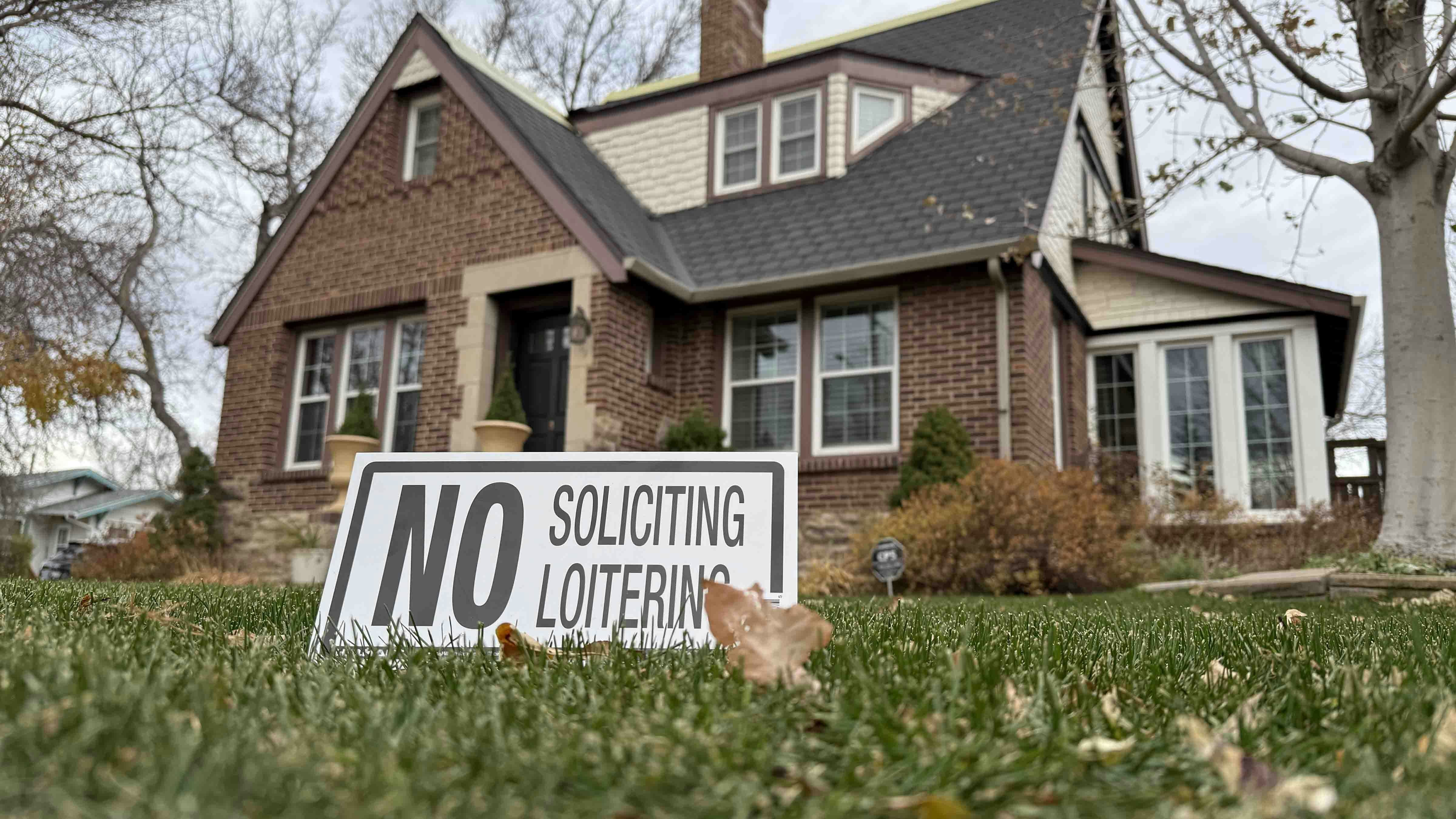 Cheyenne City Council is weighing changes to its “no soliciting” ordinance to bolster the city’s rules against unwelcome door-to-door soliciting in the wake of an aggressive sales push by roofing companies this past summer.