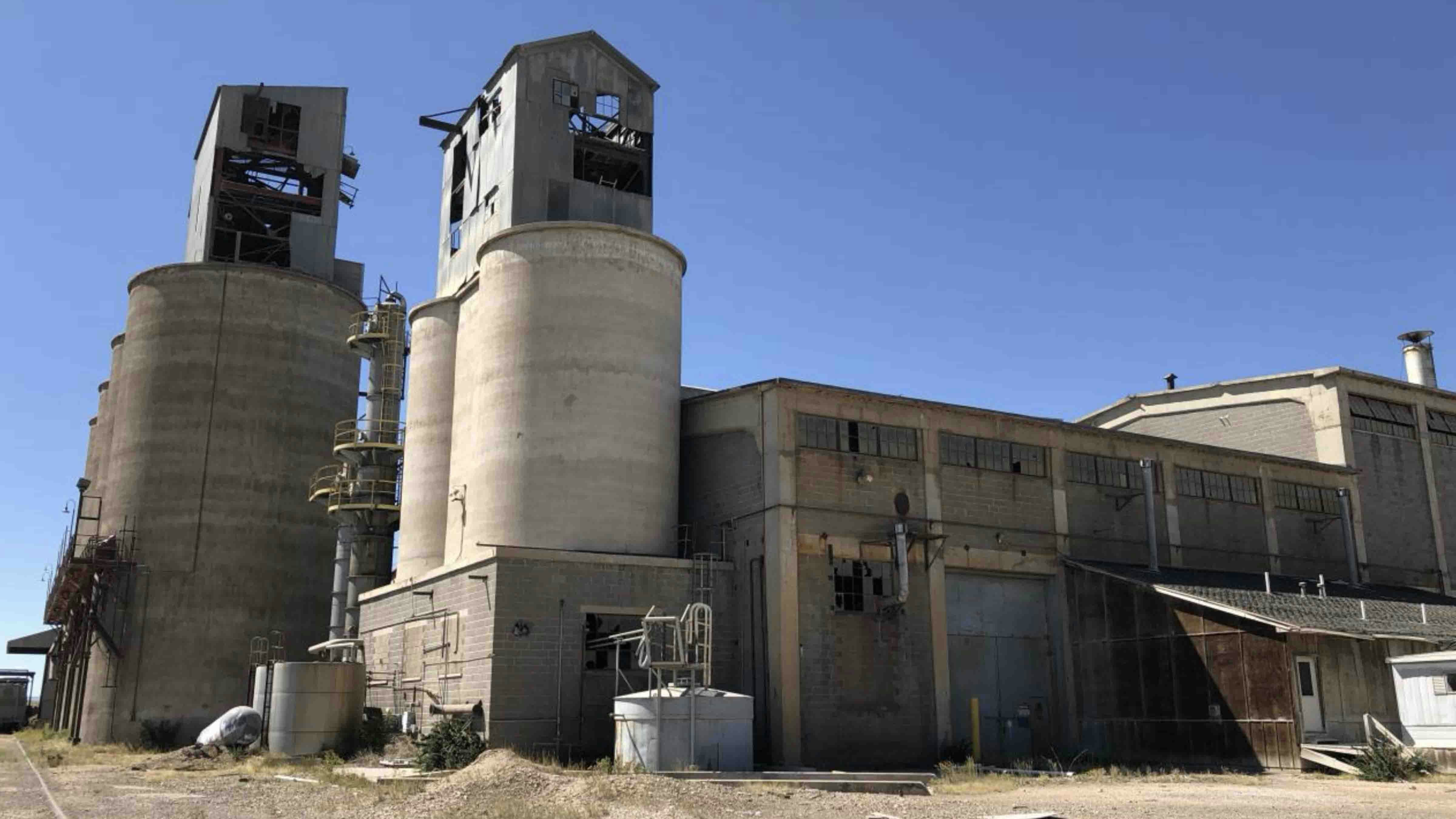 Decades after arsenic contamination shut down the Nedlog and Williams Strategic Metals plant south of Laramie, the EPA is moving ahead with a plan to finally finish removing arsenic and mercury from the site.
