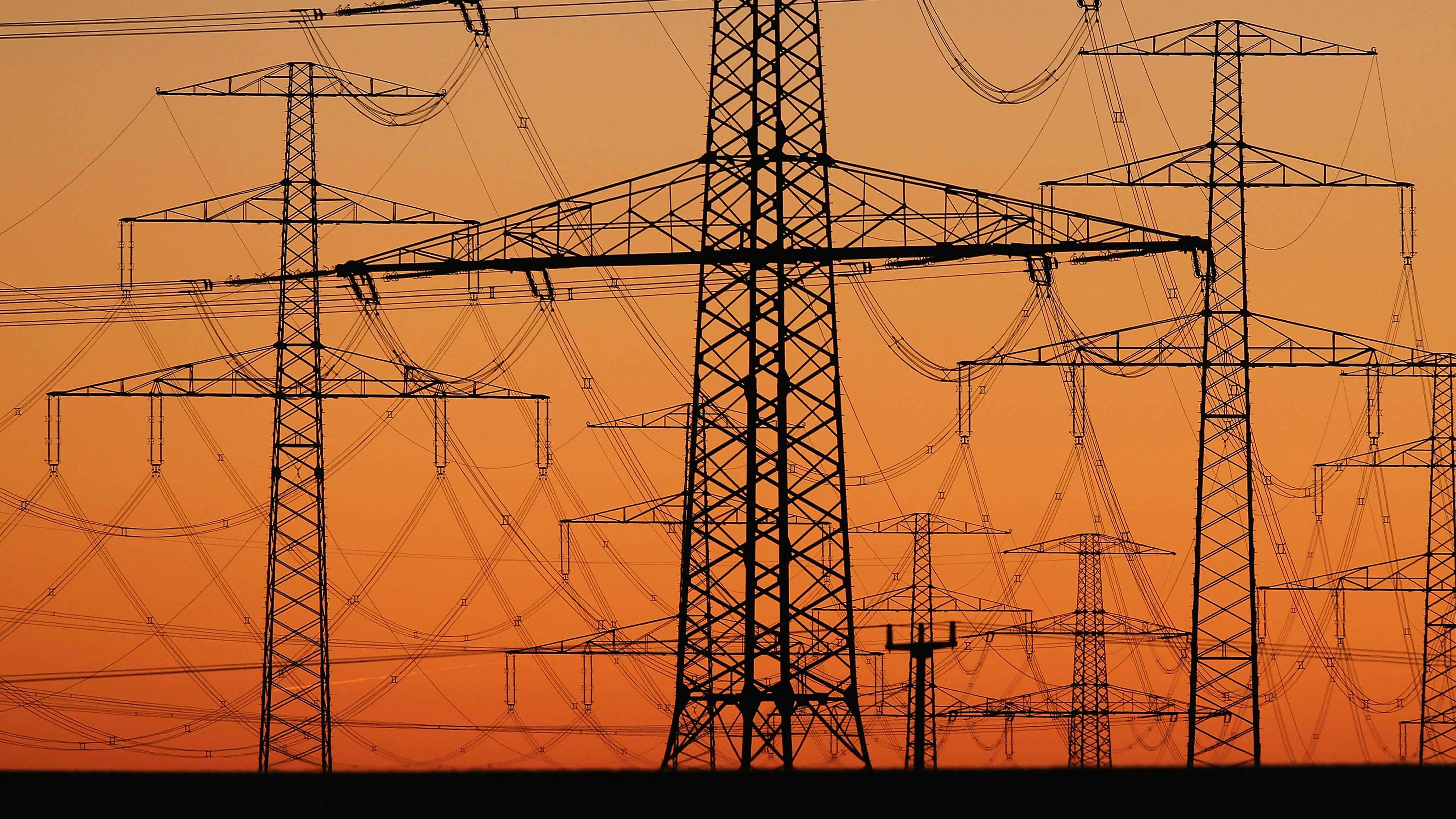 Power lines 8 11 23