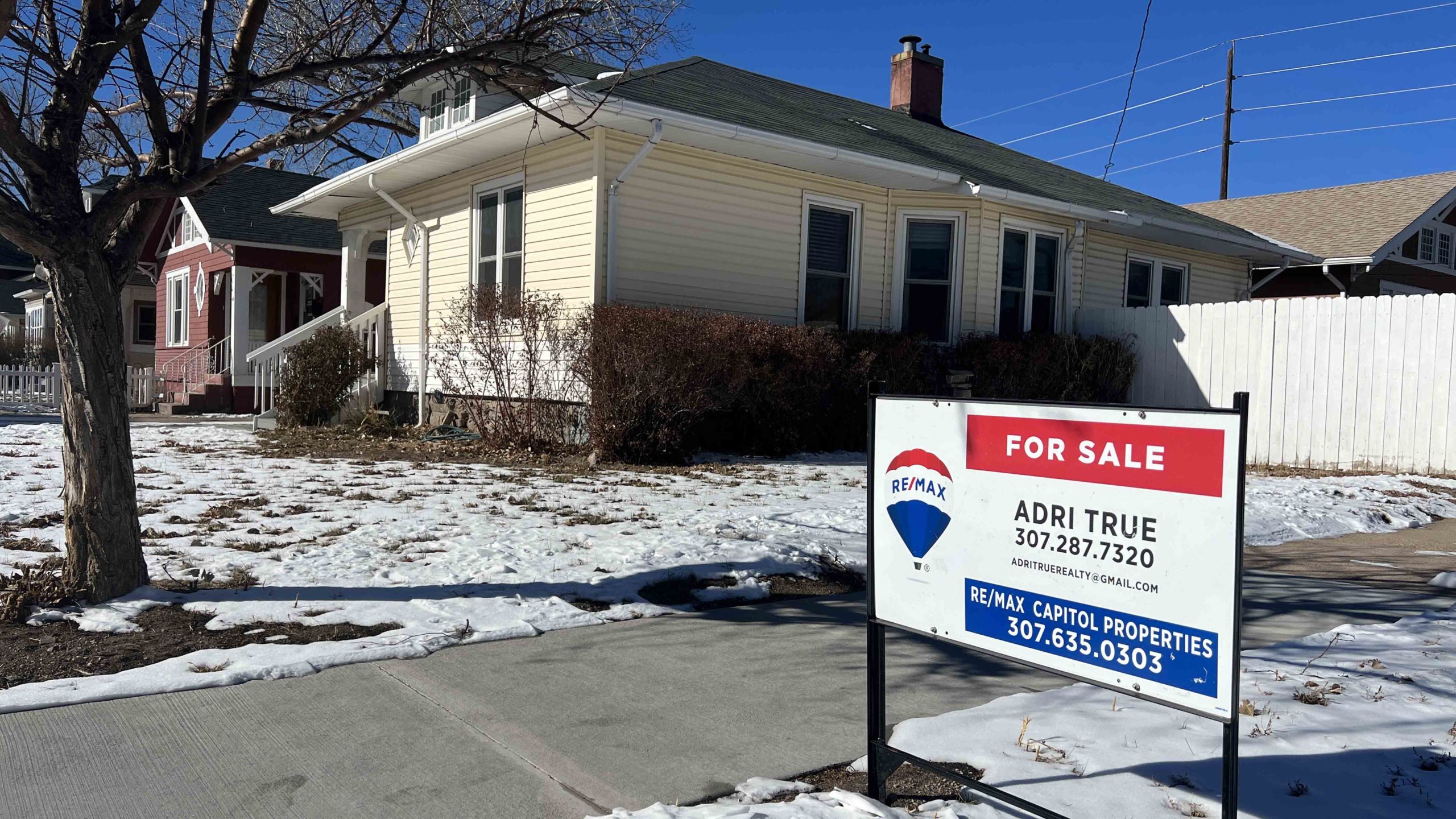 Real estate sign 11 19 22 scaled