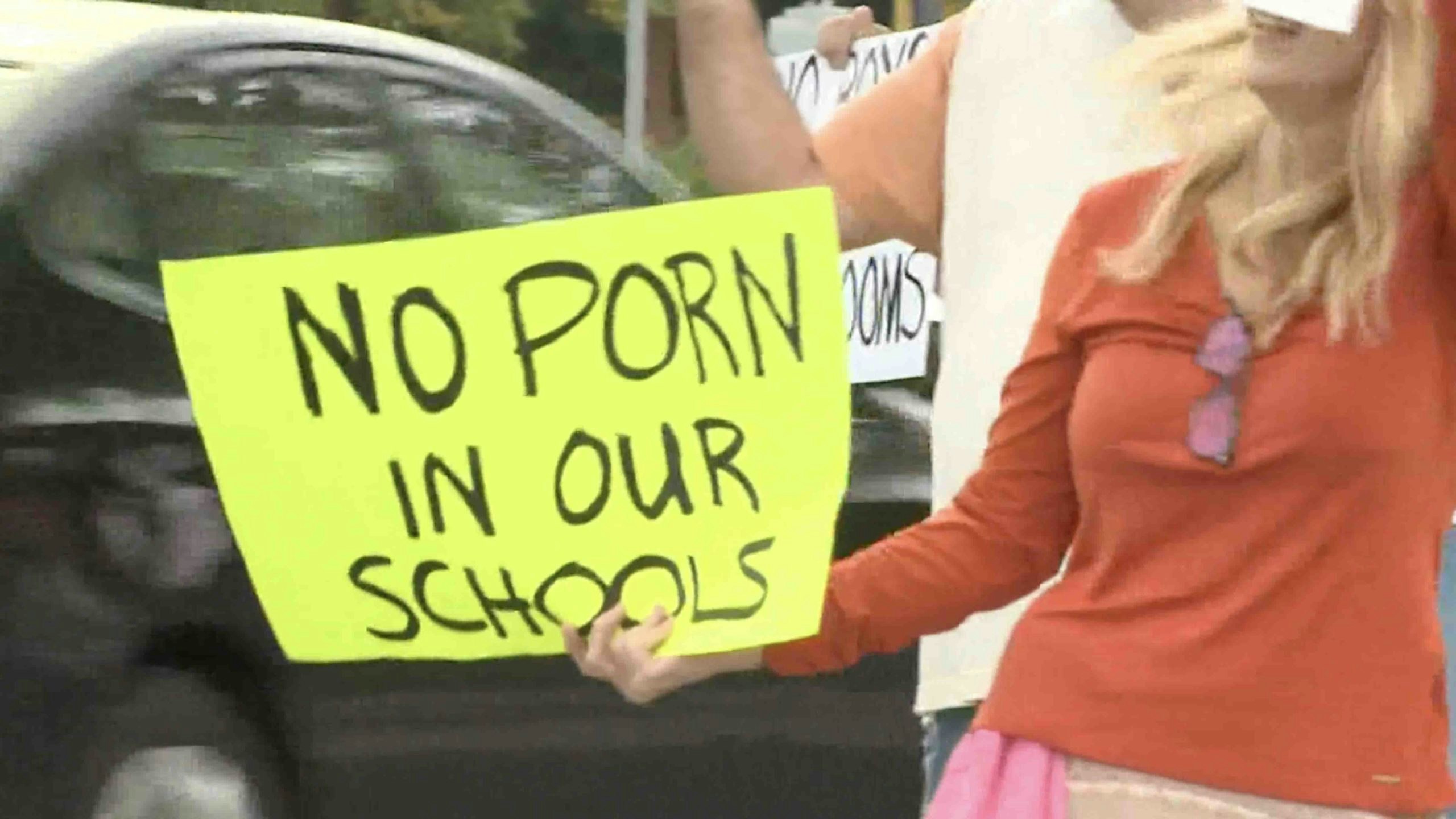 School protest 11 11 22 scaled