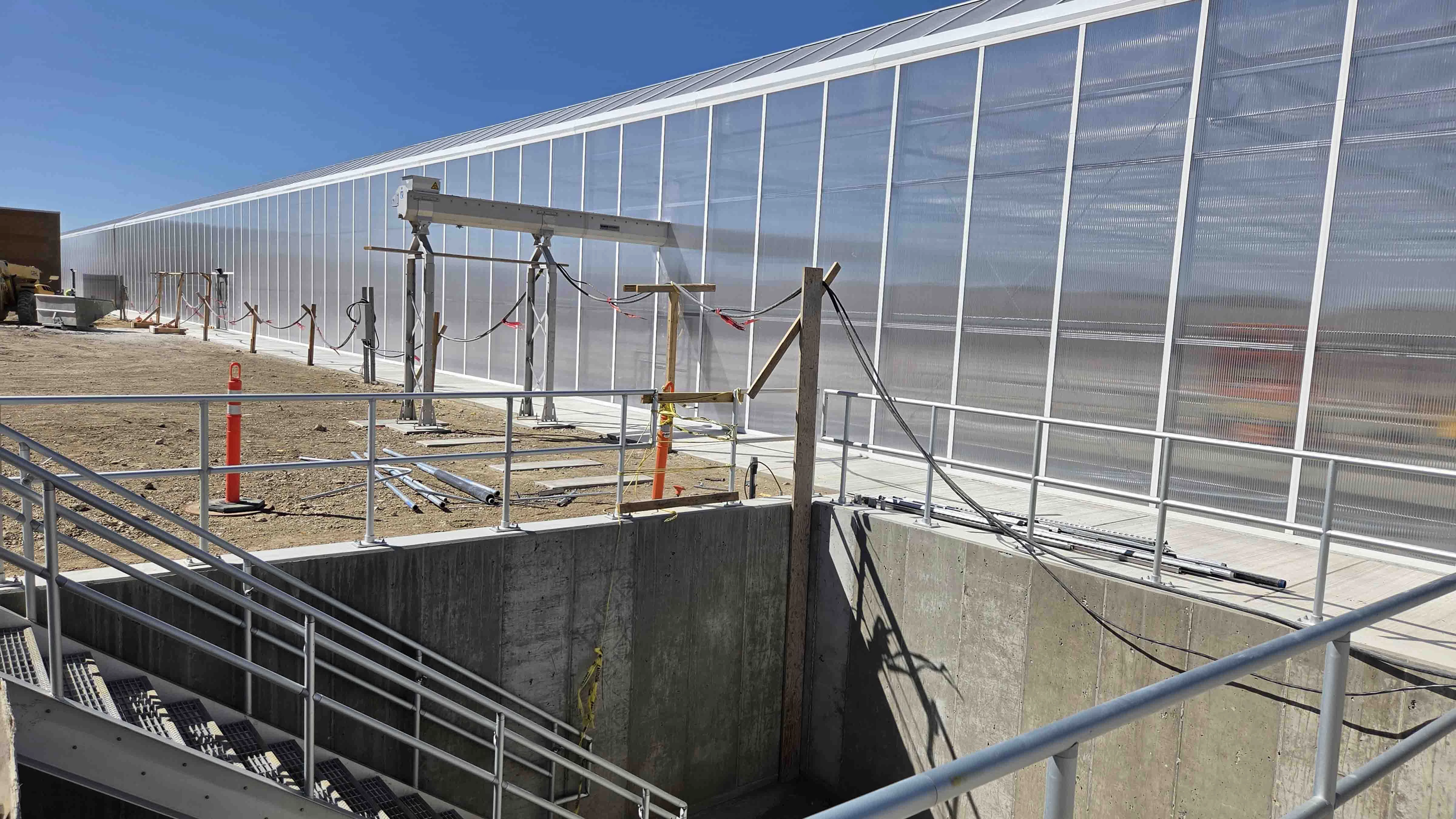 Sludge receiving station 3 28 26