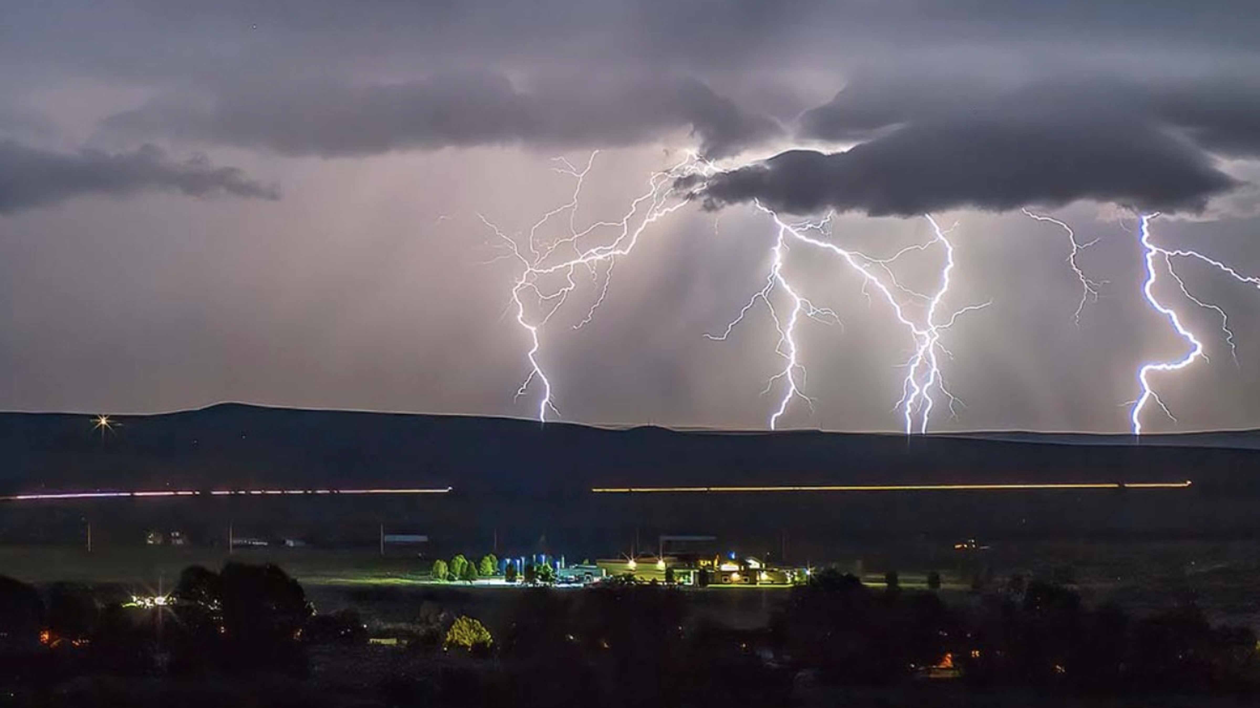Tremendous display of fireworks as it moved in and over Pinedale. July 24, 2023