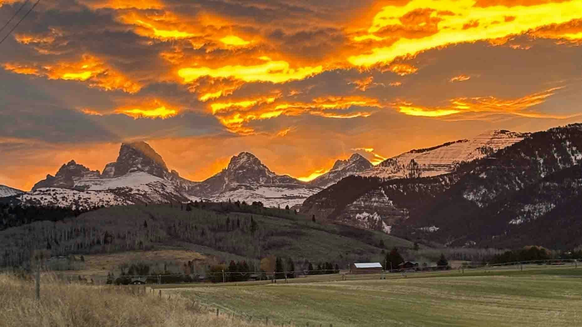 Sunrise 11 13 25 small