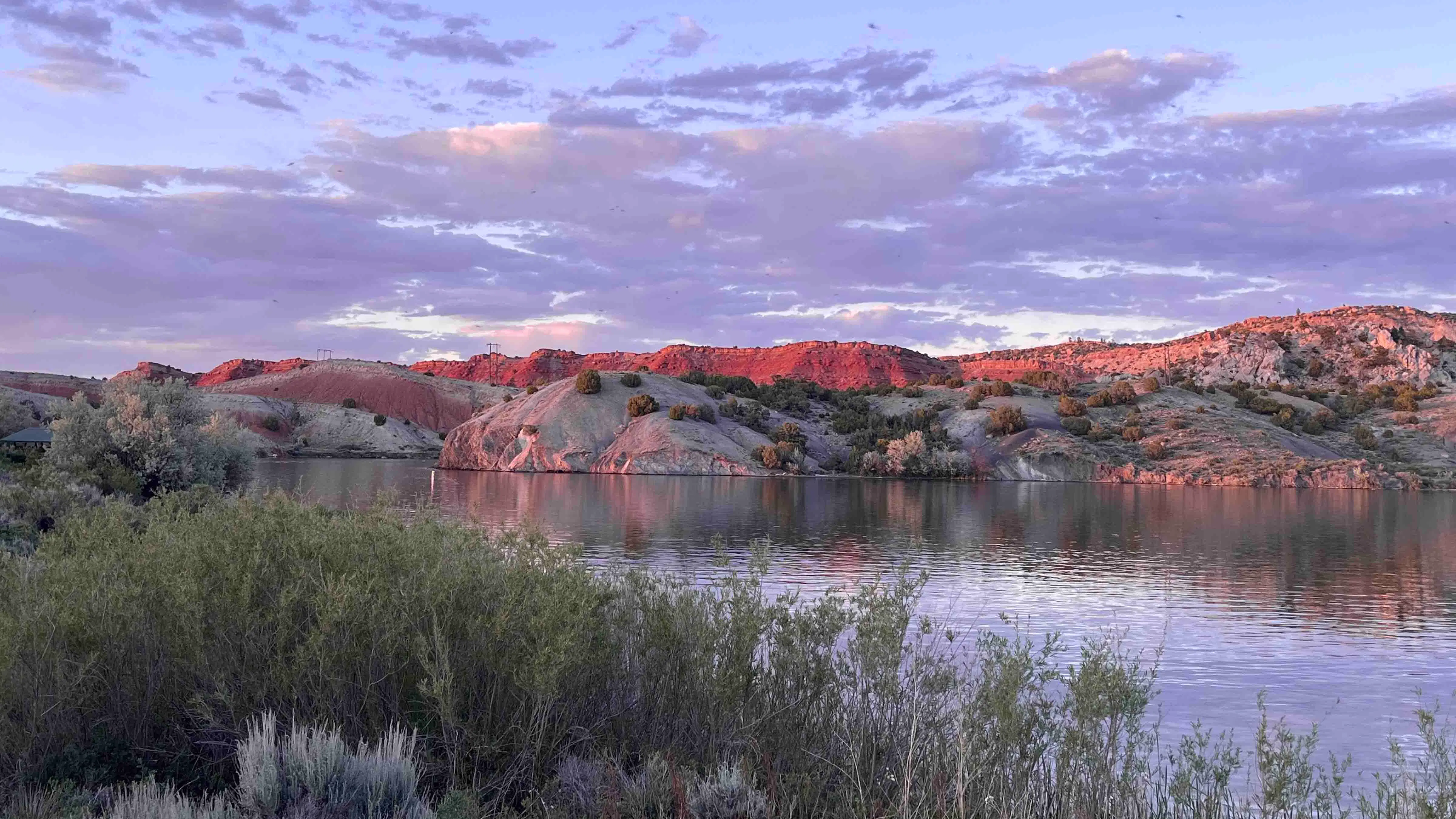 The sunset reflecting back on the red cliffs of Alcova made for a lovely end to a beautiful day at the lake.