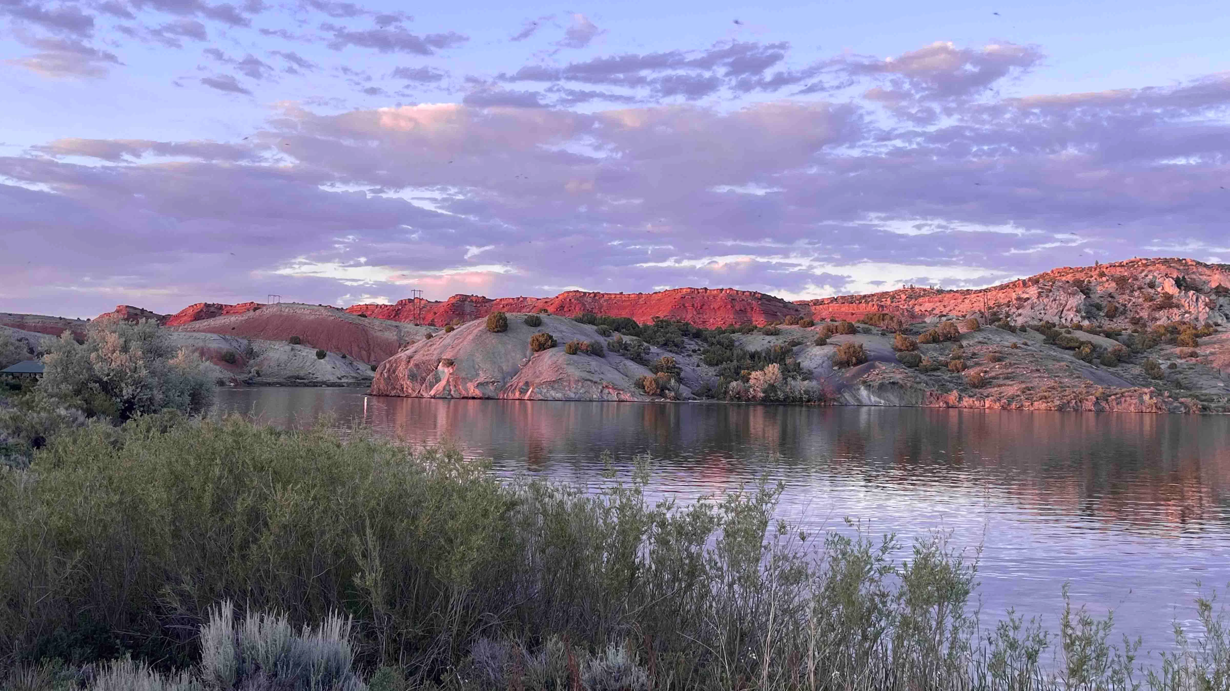 The sunset reflecting back on the red cliffs of Alcova made for a lovely end to a beautiful day at the lake.