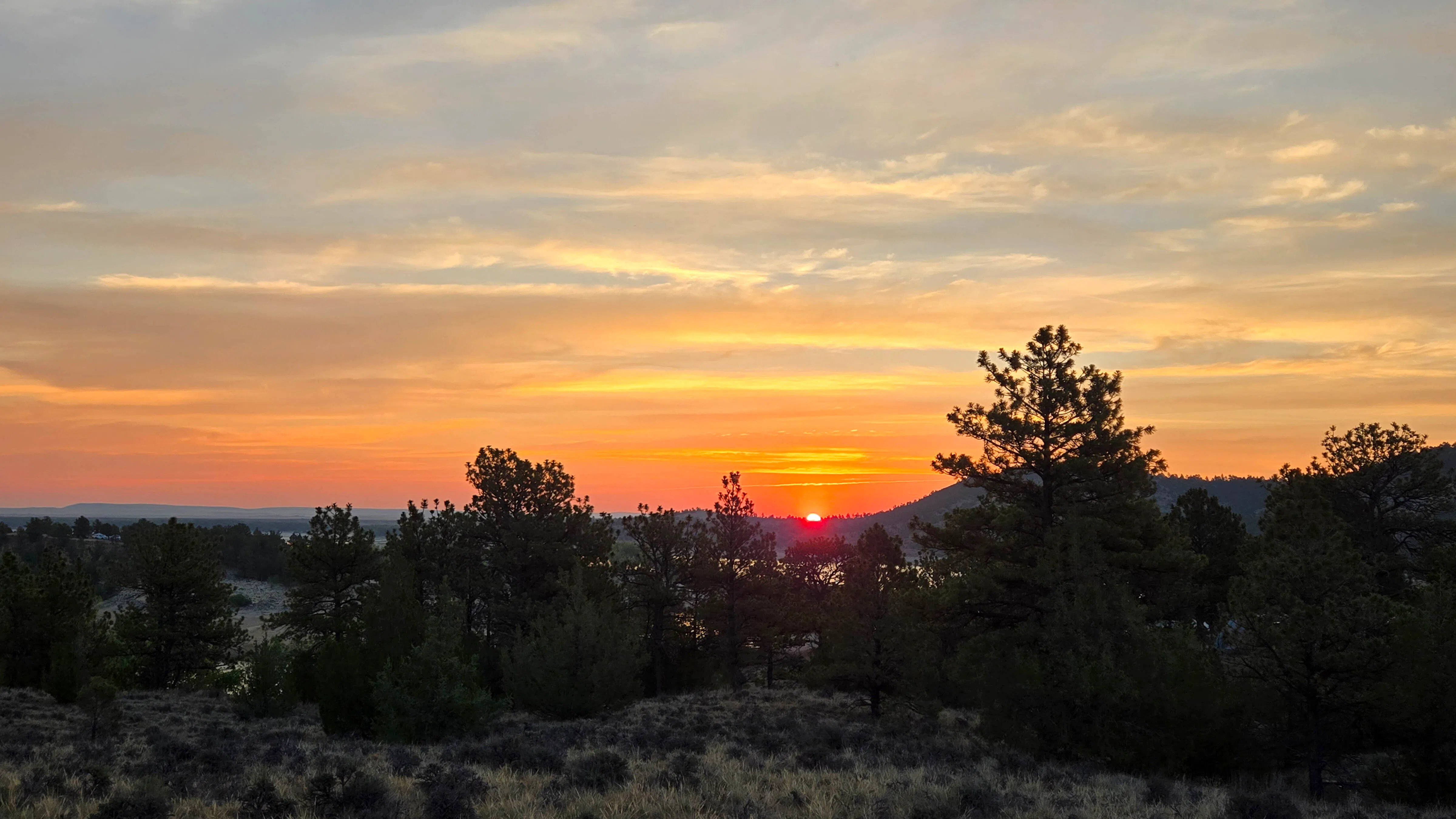 From the Reno Cove campground at Glendo where the thermometer was already pushing 80 before 7:30 a.m.