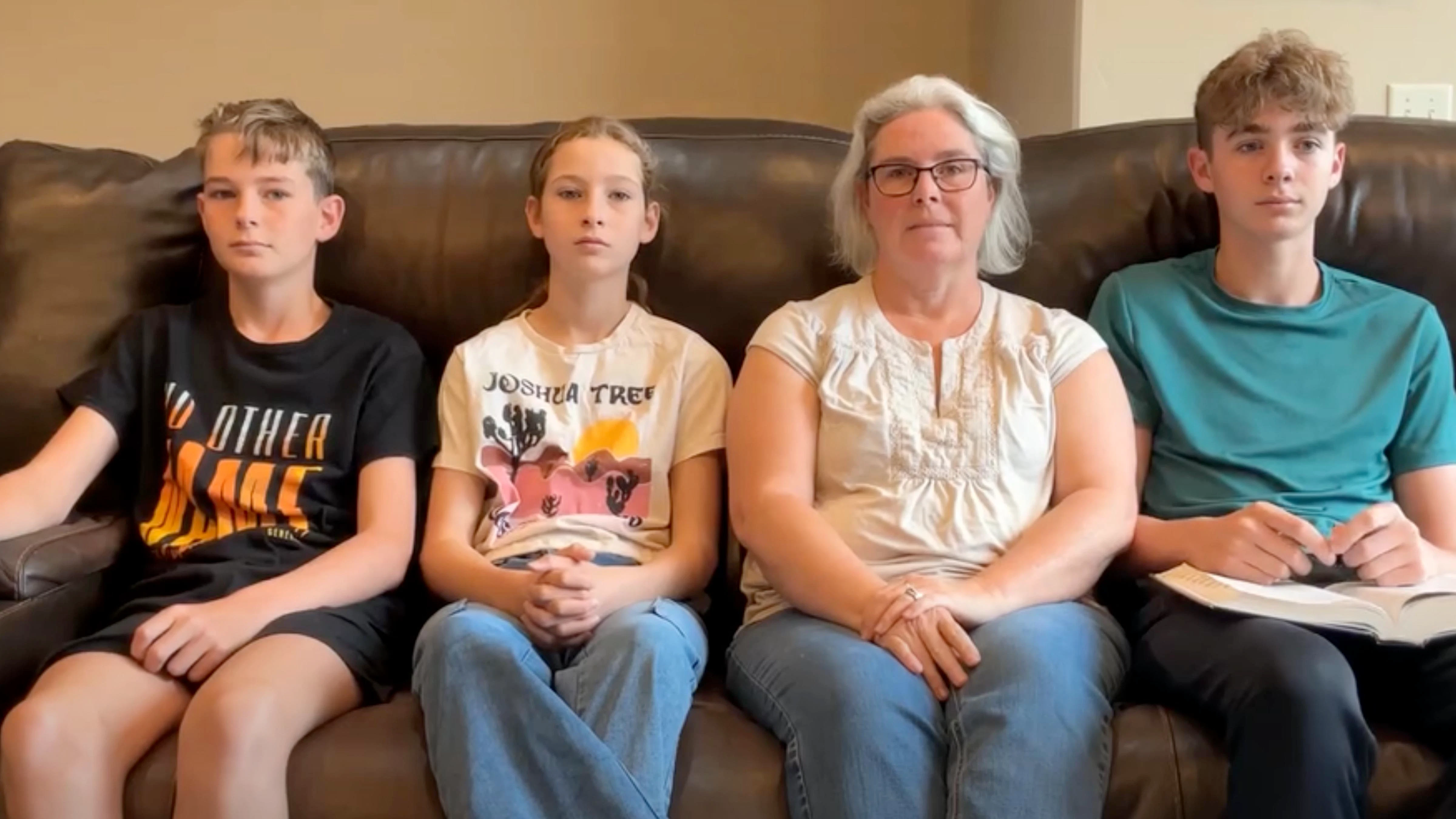While searchers looking for hiker Timothy Smith remained in the Grand Canyon, Smith's family made a difficult move of its own Wednesday night. They boarded a plane for his home state of Texas.