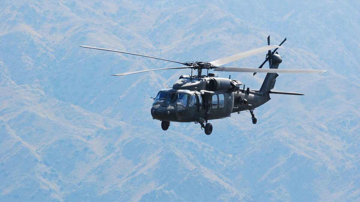 Uh 60 black hawk 009