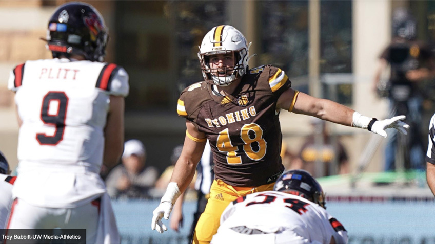 Uw football 10 21 21