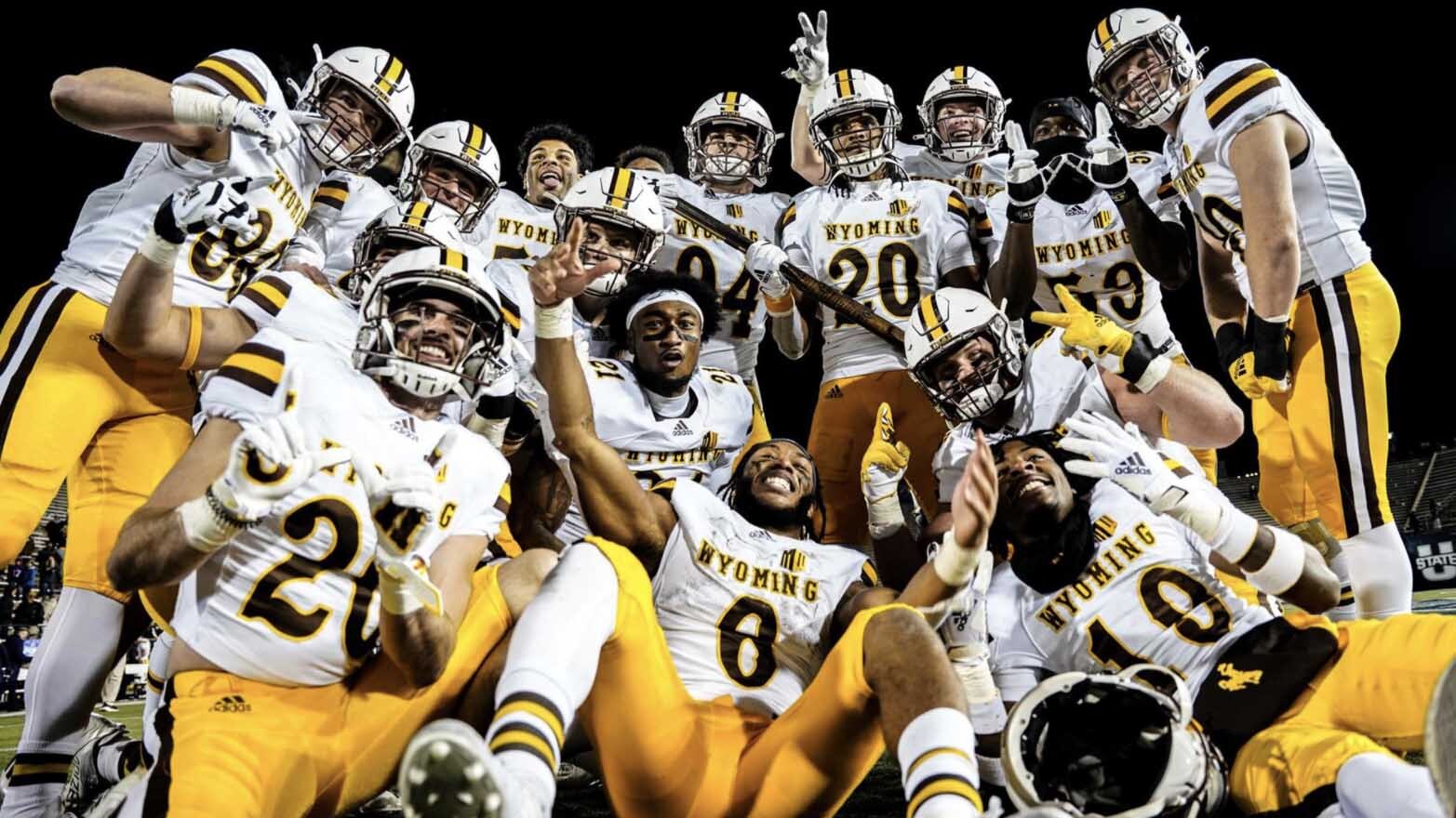 Wyoming cowboys 11 21 21