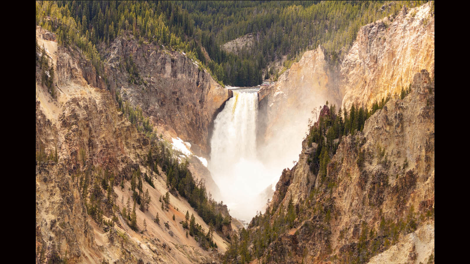 Yellowstone falls