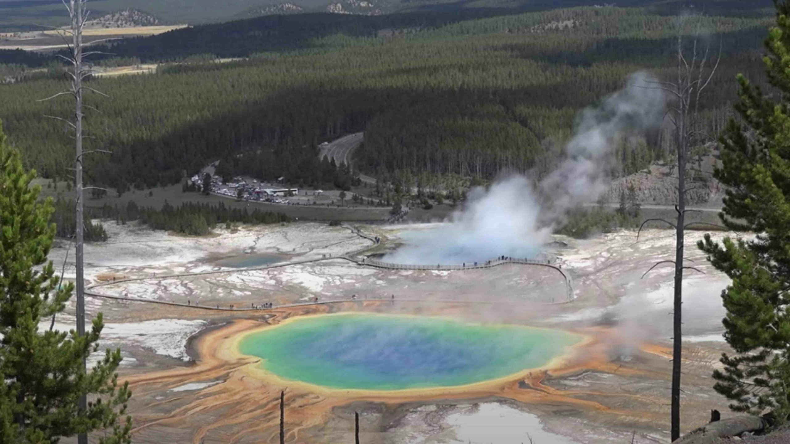 Yellowstone pool scaled